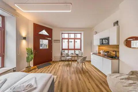 Ruhige Und Stilvolle Wohnung Am Clara-Zetkin-Park Лейпциг Екстер'єр фото